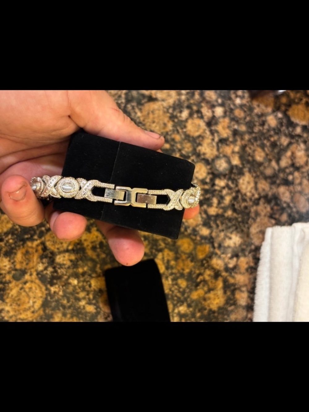 Paul Jardin Women's Bracelet Watch with White Dial - Picture 3 of 3